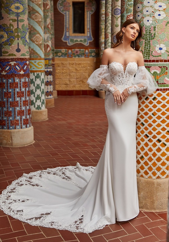 luna-novas-2023-bridal-tarin-embroidered-corset-crepe-wedding-dress_01 luna-novas-2023-bridal-tarin-embroidered-corset-crepe-wedding-dress_01